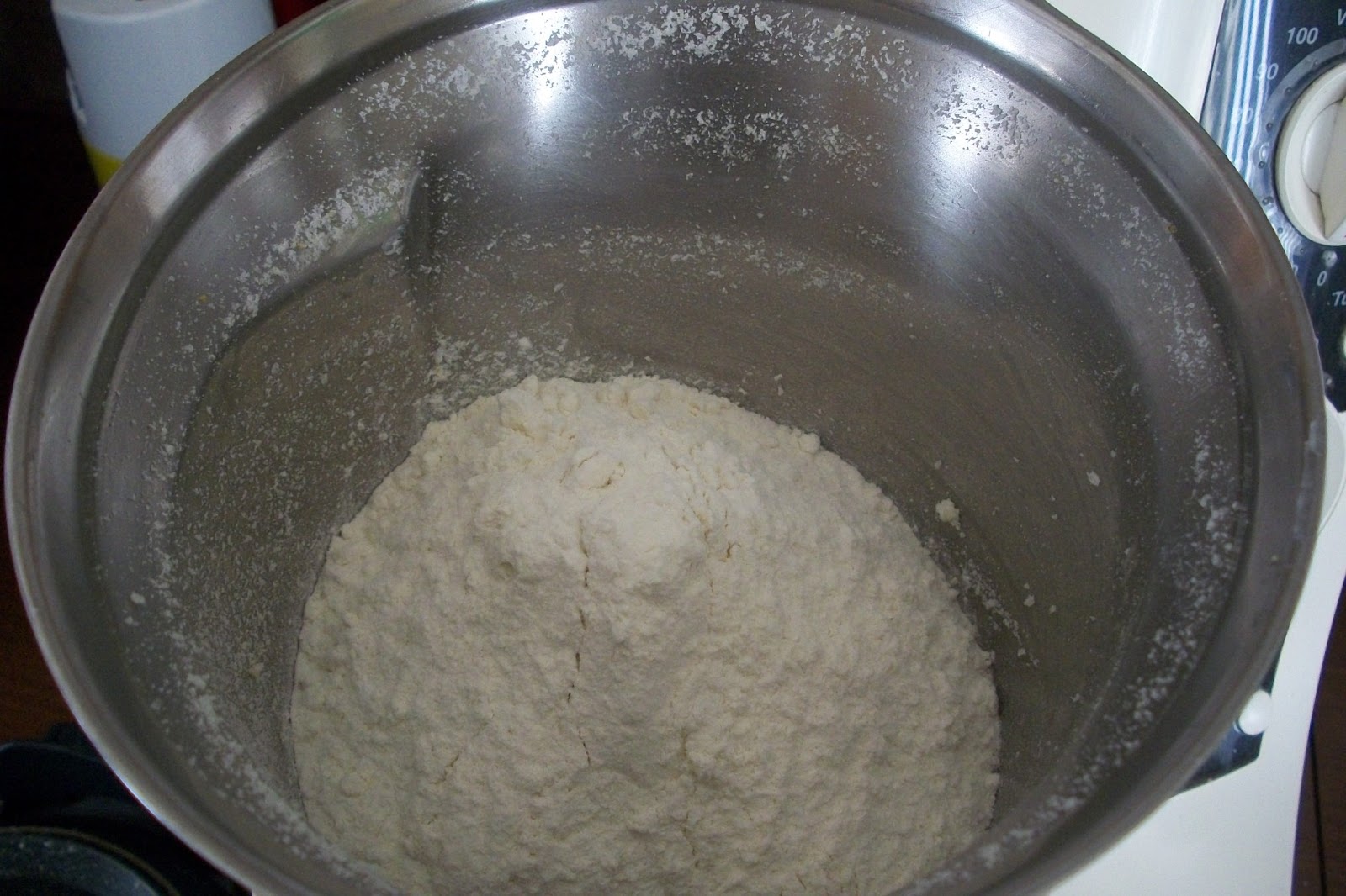 Dolci e Pasticci con Rit: DOLCI NOCI. DOLCE TIPICO RUMENO.